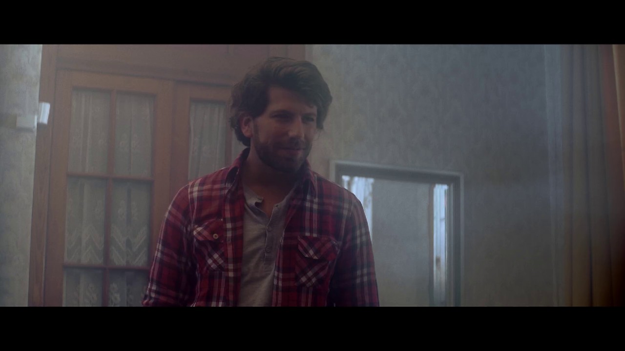 Ghosting Gloria (2021) WEB-DL Hindi 1080p AVC AAC 2.0 B4uHD.mkv.0001